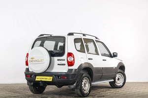 Внедорожник Chevrolet Niva 2016 года, 659000 рублей, Тюмень