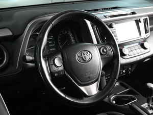 Внедорожник Toyota RAV4 2019 года, 2549000 рублей, Аксай