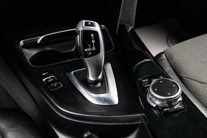 Седан BMW 3 серия 2018 года, 2599000 рублей, Сургут