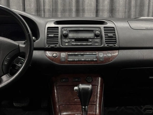 Седан Toyota Camry 2005 года, 845000 рублей, Красноярск