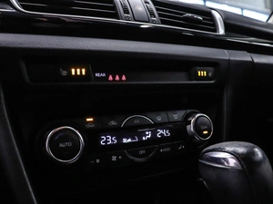 Хетчбэк Mazda 3 2015 года, 1400000 рублей, Красноярск