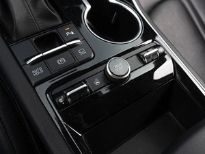 Седан Kia K5 2021 года, 2899000 рублей, Саратов