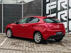 Хетчбэк Alfa Romeo Giulietta 2011 года, 1180000 рублей, Краснодар