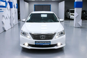 Седан Toyota Camry 2014 года, 1883000 рублей, Солонцы