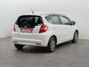 Хетчбэк Honda Fit 2011 года, 850000 рублей, Красноярск