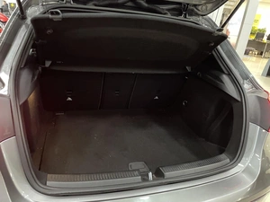 Хетчбэк Mercedes-benz A-класс 2019 года, 2287000 рублей, Солонцы