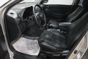 Седан Toyota Avensis 2006 года, 639000 рублей, Новокузнецк