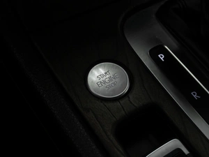 Внедорожник Volkswagen Touareg 2015 года, 2595000 рублей, Тюмень
