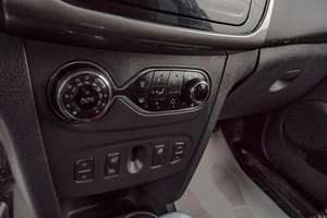 Седан Renault Logan 2020 года, 679000 рублей, Челябинск