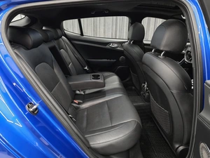 Лифтбек Kia Stinger 2018 года, 2599000 рублей, Красноярск