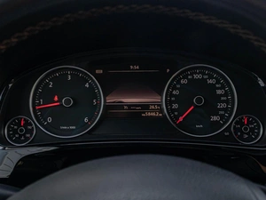 Внедорожник Volkswagen Touareg 2014 года, 2340000 рублей, Краснодар