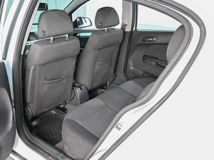 Седан Opel Astra 2012 года, 670000 рублей, Аксай