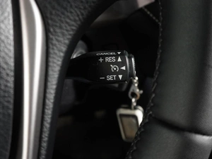 Внедорожник Toyota RAV4 2016 года, 2299000 рублей, Воронеж