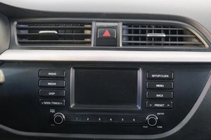 Седан Kia Rio 2018 года, 1079000 рублей, Омск