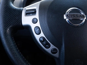 Внедорожник Nissan X-Trail 2010 года, 1050000 рублей, Волгоград