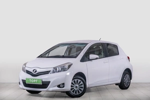 Хетчбэк Toyota Vitz 2013 года, 739000 рублей, Томск