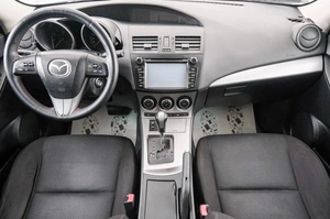 Седан Mazda 3 2011 года, 899000 рублей, Красноярск