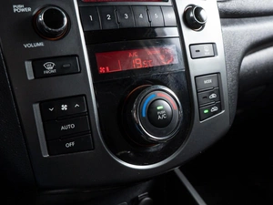 Седан Kia Cerato 2009 года, 950000 рублей, Волгоград