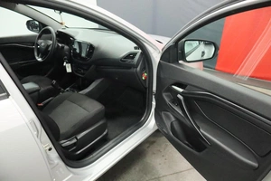 Седан ВАЗ (LADA) Vesta 2021 года, 1100000 рублей, Курск