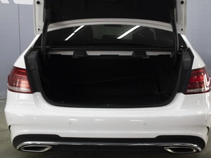 Седан Mercedes-benz E-класс 2013 года, 2330000 рублей, Омск