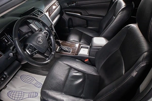 Седан Toyota Camry 2016 года, 2419000 рублей, Сургут