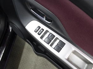 Хетчбэк Toyota Vitz 2016 года, 990000 рублей, Омск