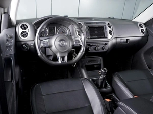 Внедорожник Volkswagen Tiguan 2016 года, 1220000 рублей, Ростов-на-Дону