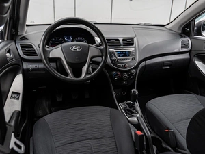 Седан Hyundai Solaris 2016 года, 998000 рублей, Краснодар
