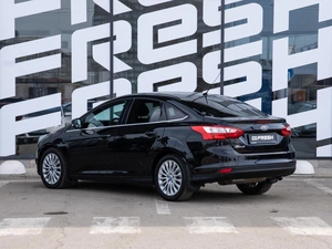 Седан Ford Focus 2011 года, 979000 рублей, Краснодар