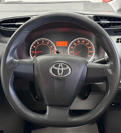Минивэн Toyota Wish 2012 года, 1447000 рублей, Красноярск