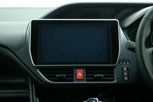 Минивэн Toyota Noah 2017 года, 2490000 рублей, Красноярск