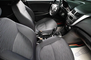 Седан Hyundai Solaris 2016 года, 939000 рублей, Сургут