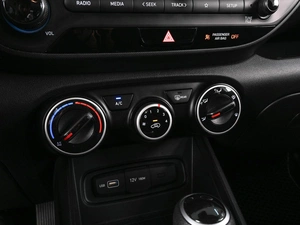 Внедорожник Hyundai Venue 2021 года, 1779000 рублей, Аксай