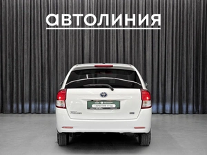Универсал Toyota Corolla Fielder 2014 года, 1069000 рублей, Красноярск