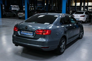 Седан Volkswagen Jetta 2011 года, 798000 рублей, Солонцы