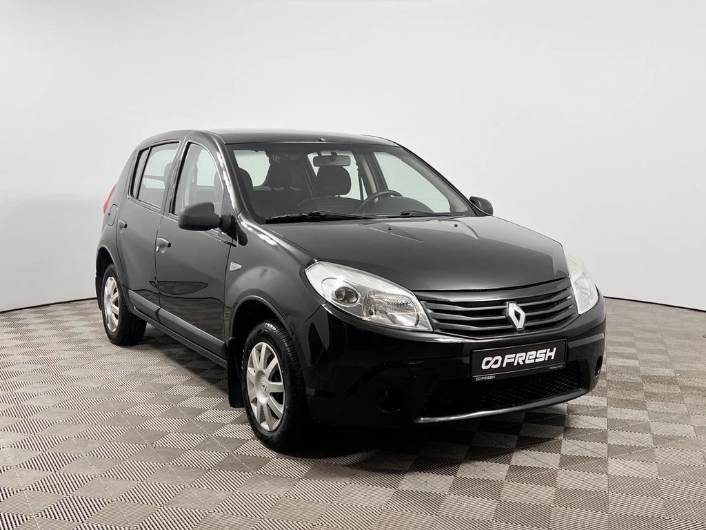 Хетчбэк Renault Sandero 2011 года, 509900 рублей, Казань