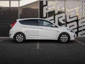 Хетчбэк Hyundai Solaris 2014 года, 920000 рублей, Краснодар