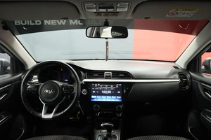 Седан Kia Rio 2019 года, 1530000 рублей, Курск