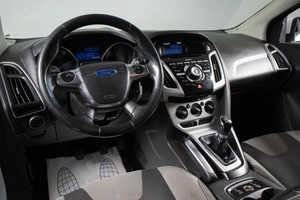 Хетчбэк Ford Focus 2012 года, 699000 рублей, Сургут