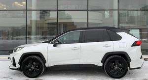 Внедорожник Toyota RAV4 2021 года, 3805000 рублей, Красноярск