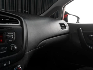 Хетчбэк Kia Ceed 2014 года, 839000 рублей, Тюмень