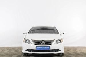 Седан Toyota Camry 2013 года, 1569000 рублей, Тюмень
