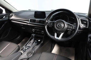 Хетчбэк Mazda Axela 2017 года, 1499000 рублей, Новосибирск