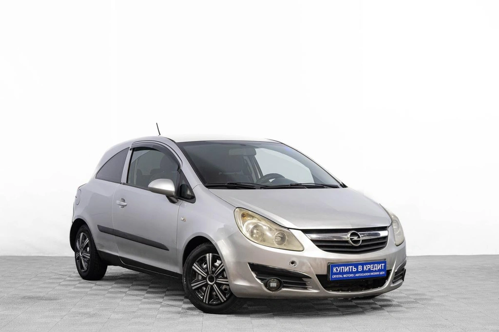 Хетчбэк Opel Corsa 2006 года, 299000 рублей, Барнаул