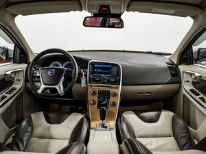 Внедорожник Volvo XC60 2012 года, 1000000 рублей, Красноярск