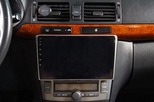 Седан Toyota Avensis 2007 года, 1169000 рублей, Сургут