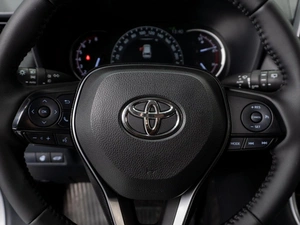 Внедорожник Toyota RAV4 2021 года, 3799000 рублей, Тюмень