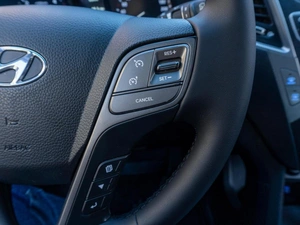 Внедорожник Hyundai Santa Fe 2016 года, 2559000 рублей, Саратов