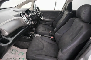 Хетчбэк Honda Fit 2012 года, 829000 рублей, Красноярск