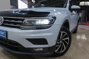 Внедорожник Volkswagen Tiguan 2018 года, 2689000 рублей, Новокузнецк